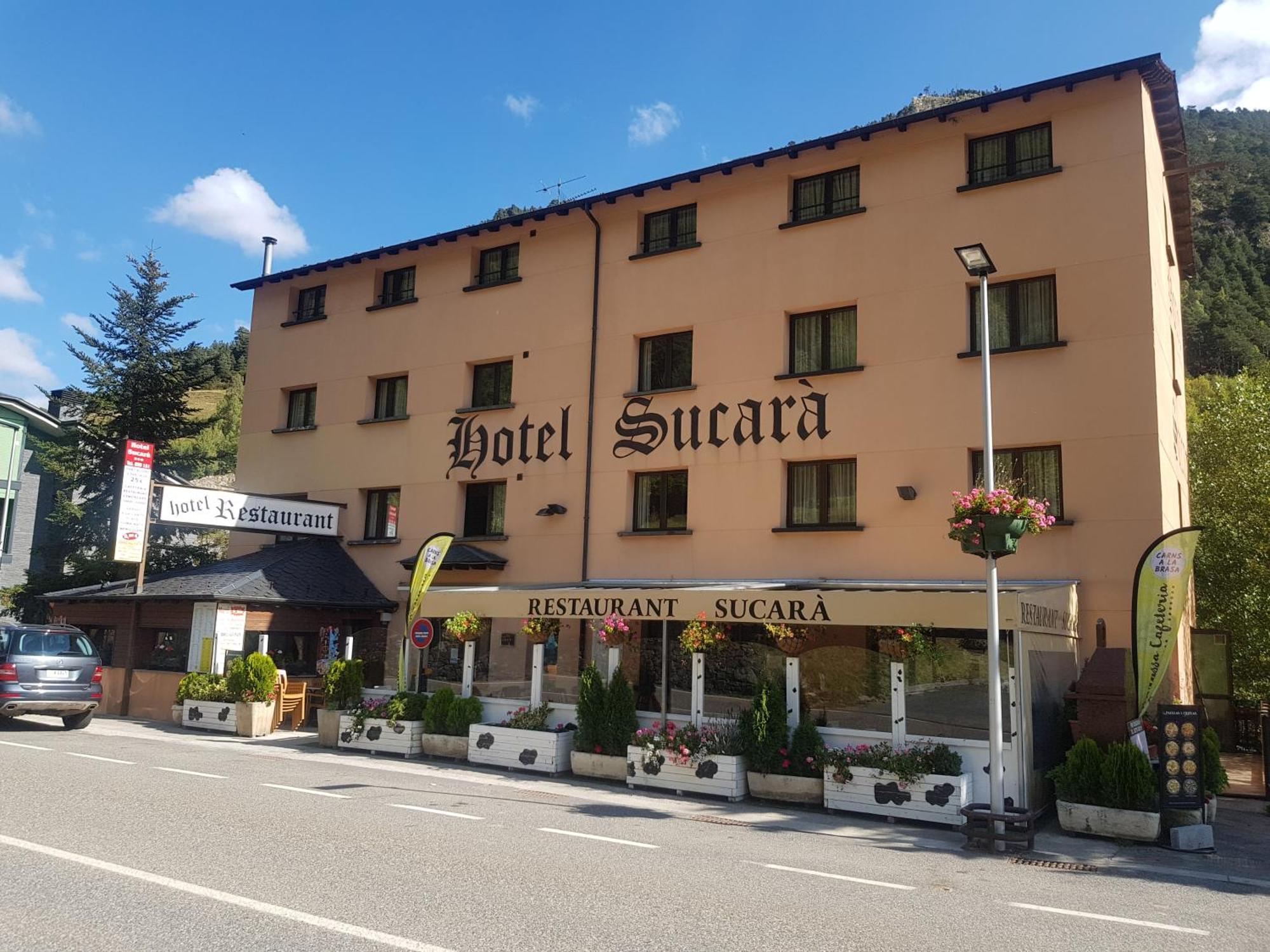 Hotel Sucara La Cortinada Exteriér fotografie