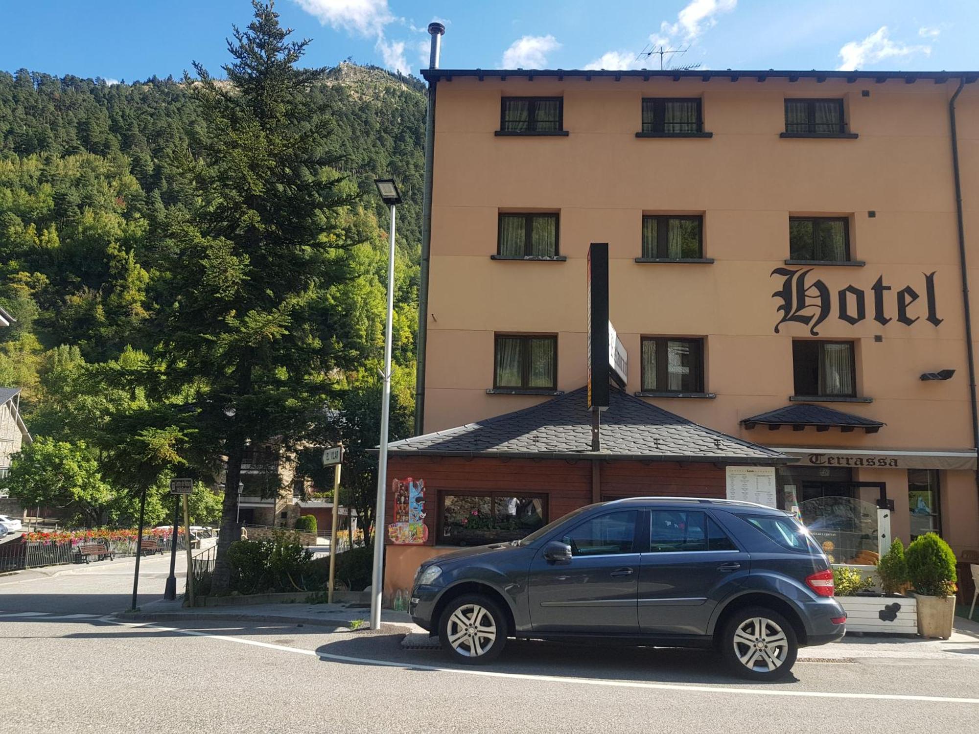 Hotel Sucara La Cortinada Exteriér fotografie